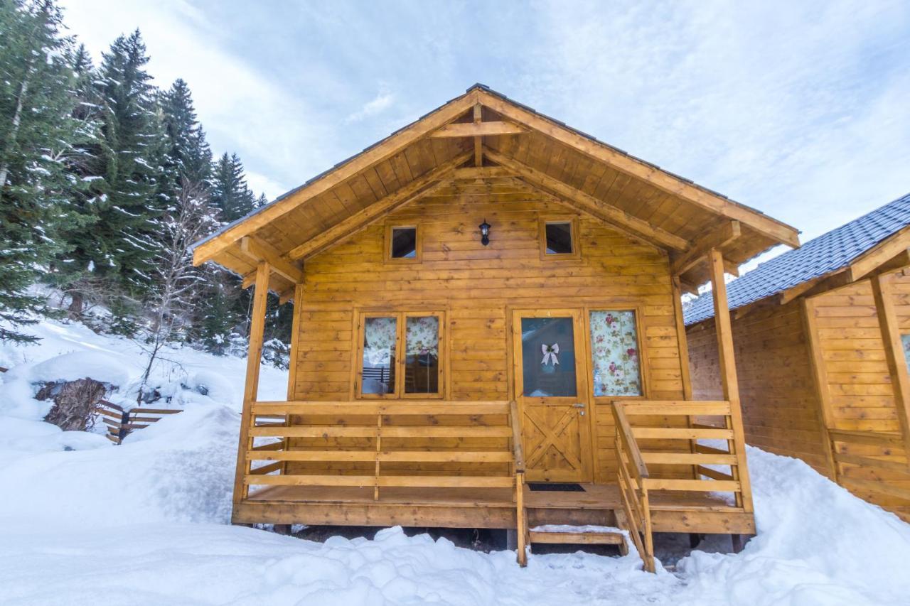 Mountain Cabins Mestia Exterior photo